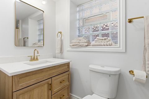 Tiny photo for 835 S Claremont Avenue, Chicago, IL 60612 (MLS # 12632314)