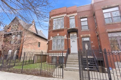 835 S Claremont Avenue Chicago IL 60612
