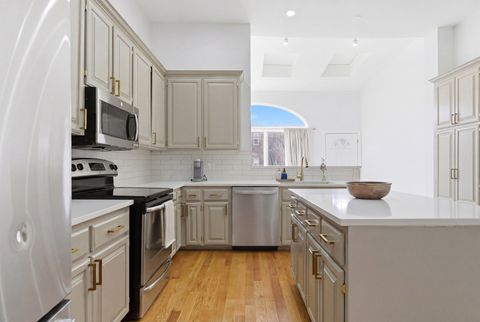 Tiny photo for 835 S Claremont Avenue, Chicago, IL 60612 (MLS # 12632314)