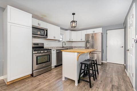 Tiny photo for 15550 S Muir Drive, Lockport, IL 60441 (MLS # 12489825)