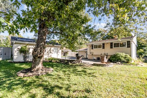 Tiny photo for 15550 S Muir Drive, Lockport, IL 60441 (MLS # 12489825)