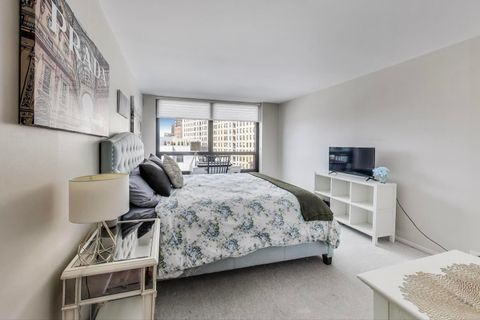 Tiny photo for 2020 N LINCOLN PARK WEST #7A, Chicago, IL 60614 (MLS # 12470699)