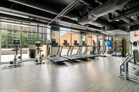 Tiny photo for 2020 N LINCOLN PARK WEST #7A, Chicago, IL 60614 (MLS # 12470699)