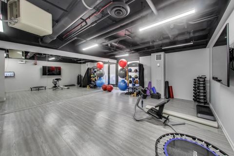 Tiny photo for 2020 N LINCOLN PARK WEST #7A, Chicago, IL 60614 (MLS # 12470699)