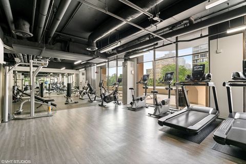Tiny photo for 2020 N LINCOLN PARK WEST #7A, Chicago, IL 60614 (MLS # 12470699)