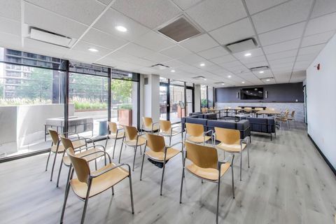 Tiny photo for 2020 N LINCOLN PARK WEST #7A, Chicago, IL 60614 (MLS # 12470699)