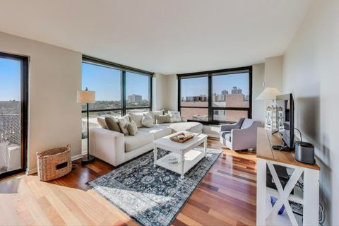Tiny photo for 2020 N LINCOLN PARK WEST #7A, Chicago, IL 60614 (MLS # 12470699)