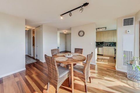 Tiny photo for 2020 N LINCOLN PARK WEST #7A, Chicago, IL 60614 (MLS # 12470699)