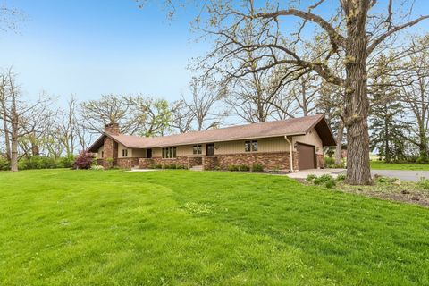 Tiny photo for 2312 Murray Road, Woodstock, IL 60098 (MLS # 12634867)