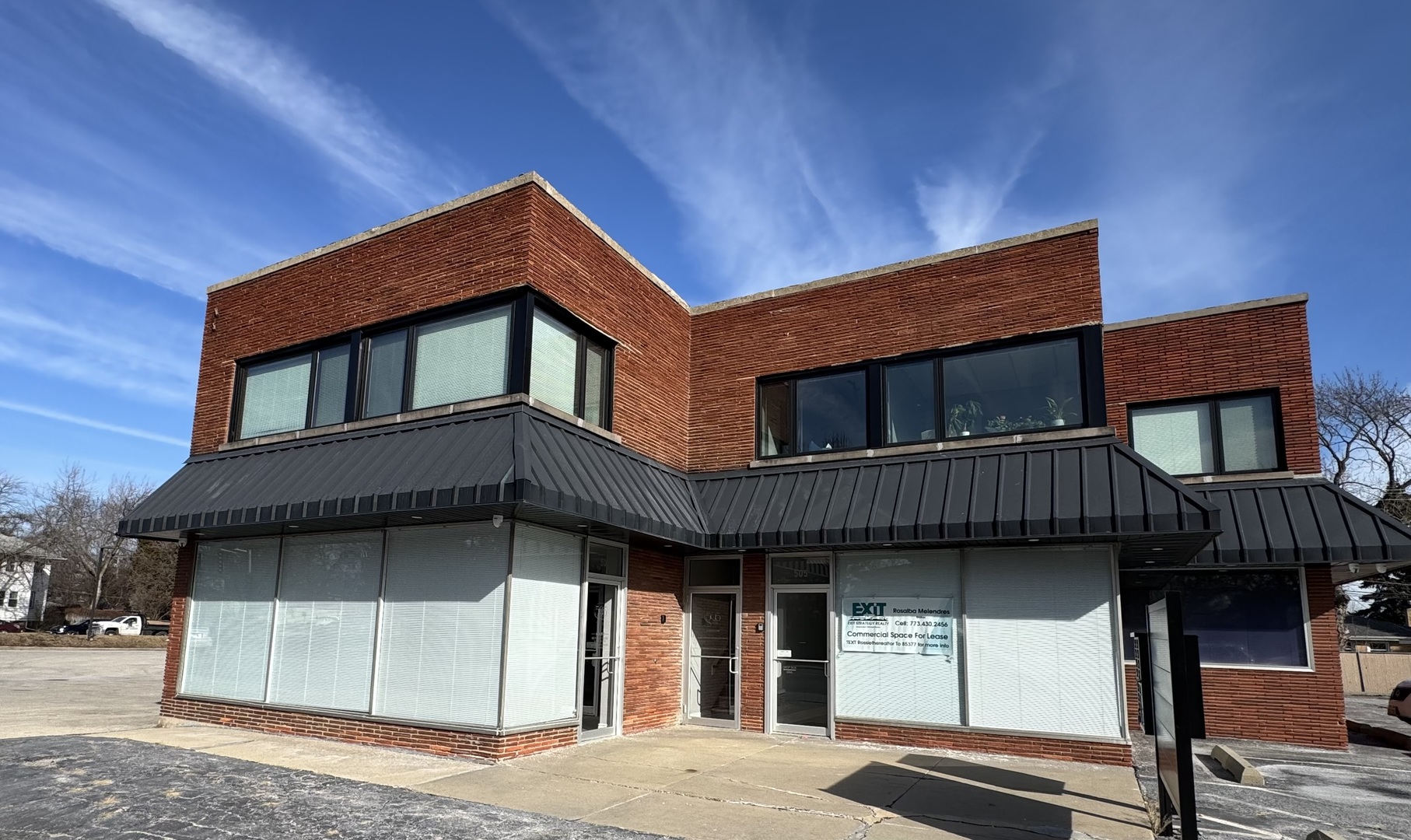 505 S La Grange Road 201