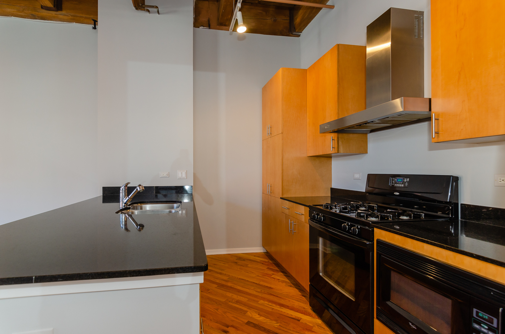 1040 W ADAMS Street 257