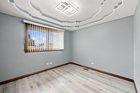 Tiny photo for 9307 S 81st Court, Hickory Hills, IL 60457 (MLS # 12740222)