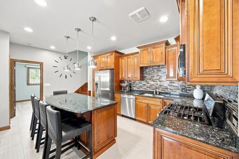 Tiny photo for 9307 S 81st Court, Hickory Hills, IL 60457 (MLS # 12740222)