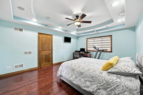 Tiny photo for 9307 S 81st Court, Hickory Hills, IL 60457 (MLS # 12740222)