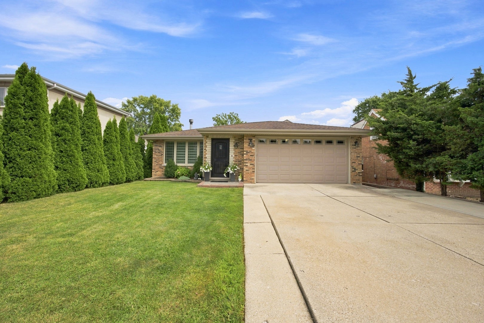 9307 S 81st Court