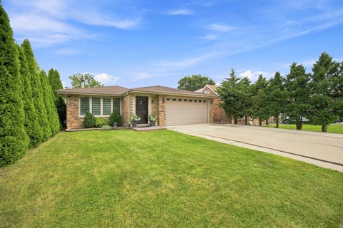 Tiny photo for 9307 S 81st Court, Hickory Hills, IL 60457 (MLS # 12740222)
