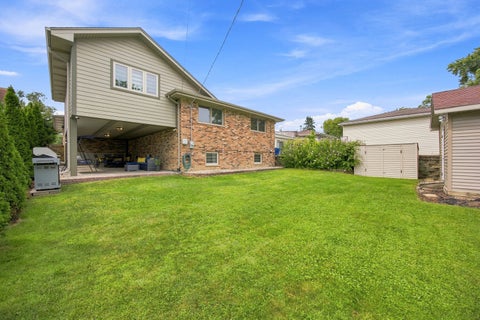 Tiny photo for 9307 S 81st Court, Hickory Hills, IL 60457 (MLS # 12740222)