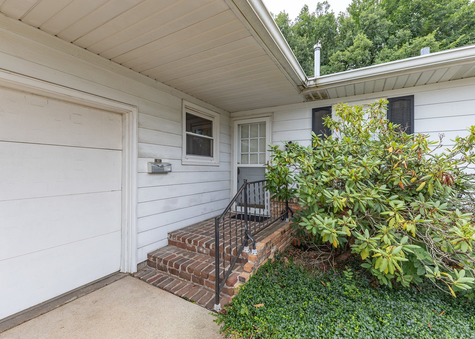 1901 47th Street Court