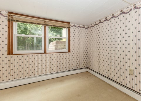 Tiny photo for 1901 47th Street Court, Moline, IL 61265 (MLS # 12720812)