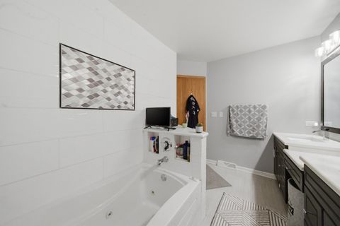 Tiny photo for Hoffman Estates, IL 60169 (MLS # 12625071)