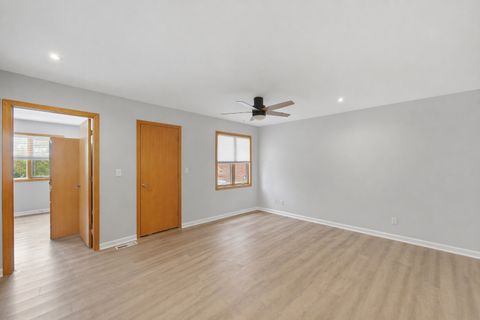 Tiny photo for Hoffman Estates, IL 60169 (MLS # 12625071)