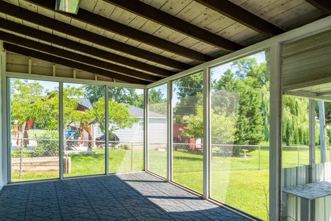 Tiny photo for 425 S Clarendon Avenue, Addison, IL 60101 (MLS # 12704163)