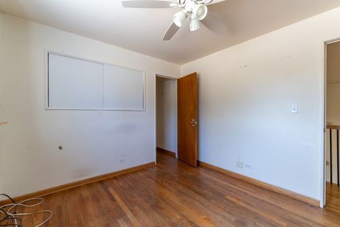 Tiny photo for 425 S Clarendon Avenue, Addison, IL 60101 (MLS # 12704163)