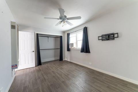 Tiny photo for 425 S Clarendon Avenue, Addison, IL 60101 (MLS # 12704163)