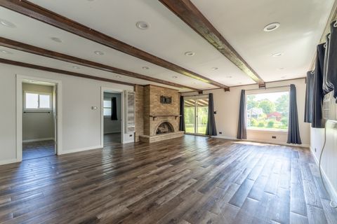 Tiny photo for 425 S Clarendon Avenue, Addison, IL 60101 (MLS # 12704163)