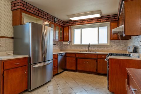 Tiny photo for 425 S Clarendon Avenue, Addison, IL 60101 (MLS # 12704163)
