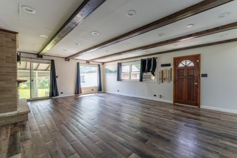Tiny photo for 425 S Clarendon Avenue, Addison, IL 60101 (MLS # 12704163)
