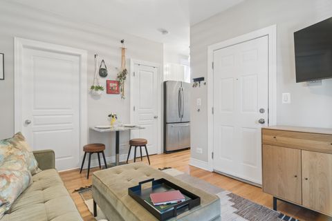 Tiny photo for 1443 W Victoria Street #2F, Chicago, IL 60660 (MLS # 12600807)