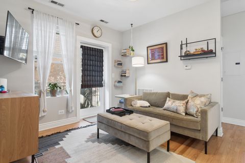 Tiny photo for 1443 W Victoria Street #2F, Chicago, IL 60660 (MLS # 12600807)