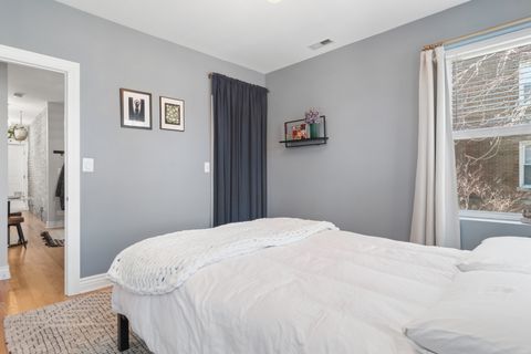 Tiny photo for 1443 W Victoria Street #2F, Chicago, IL 60660 (MLS # 12600807)