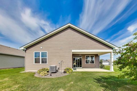 Tiny photo for 2358 Cannon Drive, Pingree Grove, IL 60140 (MLS # 12569499)