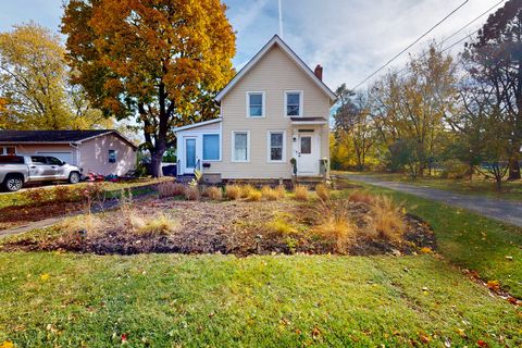 Tiny photo for Crystal Lake, IL 60014 (MLS # 12496442)