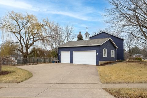 Tiny photo for 4650 Silver Spur Road, Bettendorf, IA 52722 (MLS # 12593231)