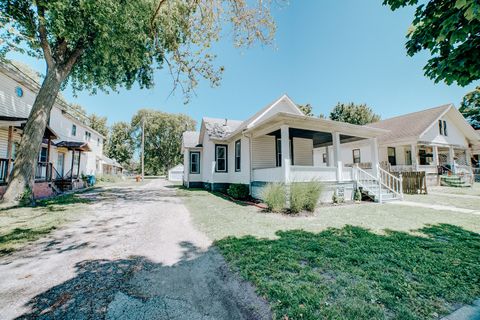 Tiny photo for 424 N 2nd Street, Watseka, IL 60970 (MLS # 12667189)
