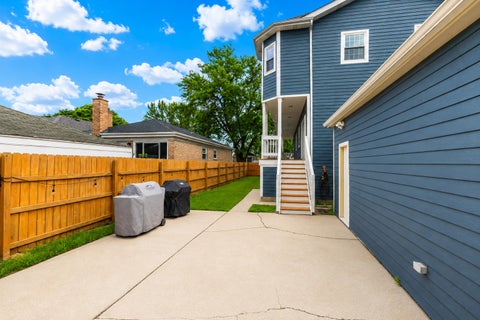 Tiny photo for 7042 W Berwyn Avenue, Chicago, IL 60656 (MLS # 12675846)