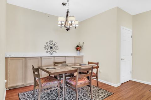 Tiny photo for 3275 Stratford Court #1A, Lake Bluff, IL 60044 (MLS # 12465603)