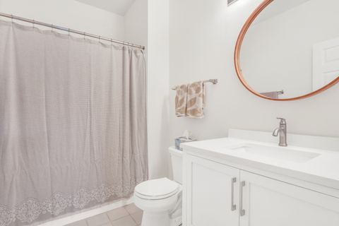 Tiny photo for 3275 Stratford Court #1A, Lake Bluff, IL 60044 (MLS # 12465603)