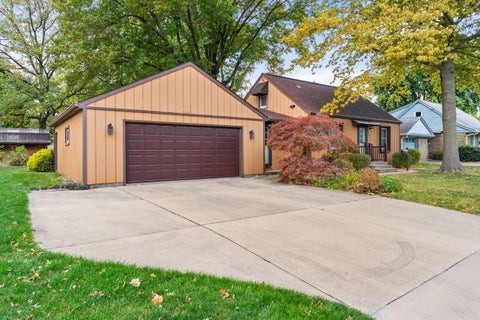 Tiny photo for 1907 46th Street, Moline, IL 61265 (MLS # 12797856)