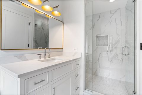 Tiny photo for 104 S Monroe Street, Hinsdale, IL 60521 (MLS # 12590375)