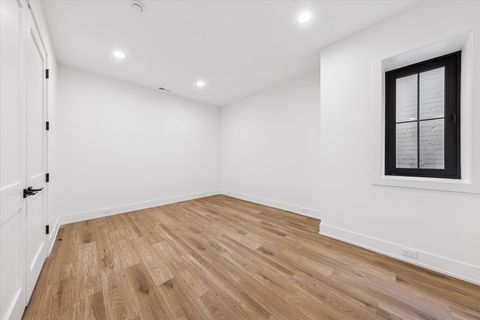 Tiny photo for 104 S Monroe Street, Hinsdale, IL 60521 (MLS # 12590375)