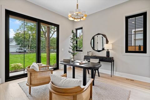 Tiny photo for 104 S Monroe Street, Hinsdale, IL 60521 (MLS # 12590375)