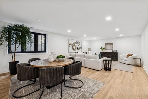 Tiny photo for 104 S Monroe Street, Hinsdale, IL 60521 (MLS # 12590375)