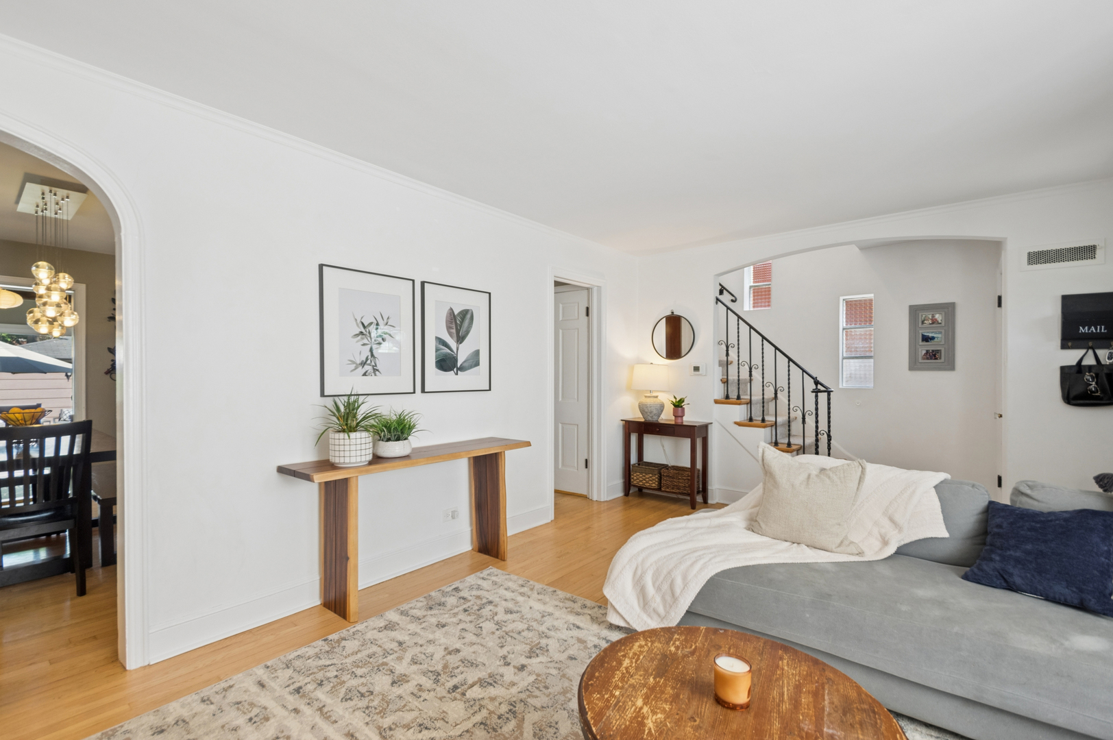 6418 N Le Mai Avenue