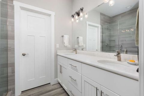 Tiny photo for 215 Leeward Way, Ottawa, IL 61350 (MLS # 12434183)