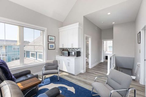 Tiny photo for 215 Leeward Way, Ottawa, IL 61350 (MLS # 12434183)