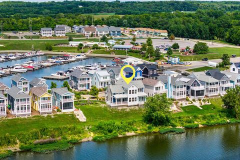 Tiny photo for 215 Leeward Way, Ottawa, IL 61350 (MLS # 12434183)